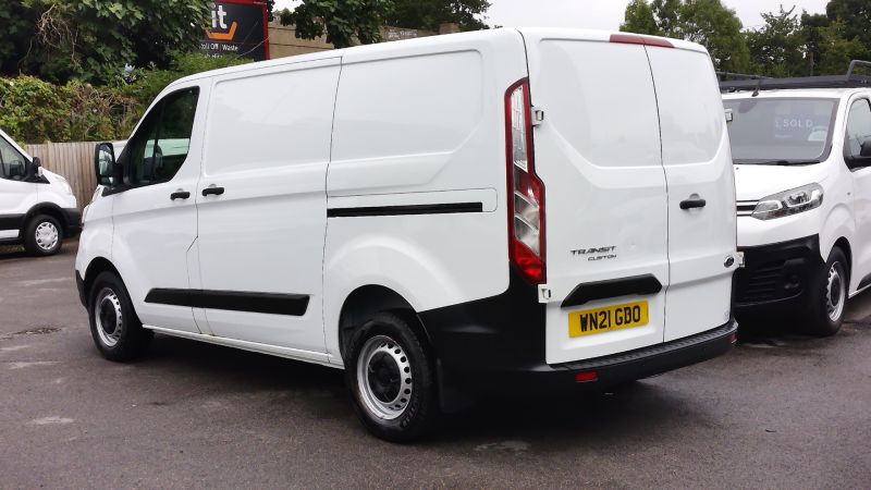 FORD TRANSIT CUSTOM 300 LEADER ECOBLUE L1 SWB WITH AIR CONDITIONING,PARKING SENSORS,BLUETOOTH,6 SPEED AND MORE - 2897 - 5