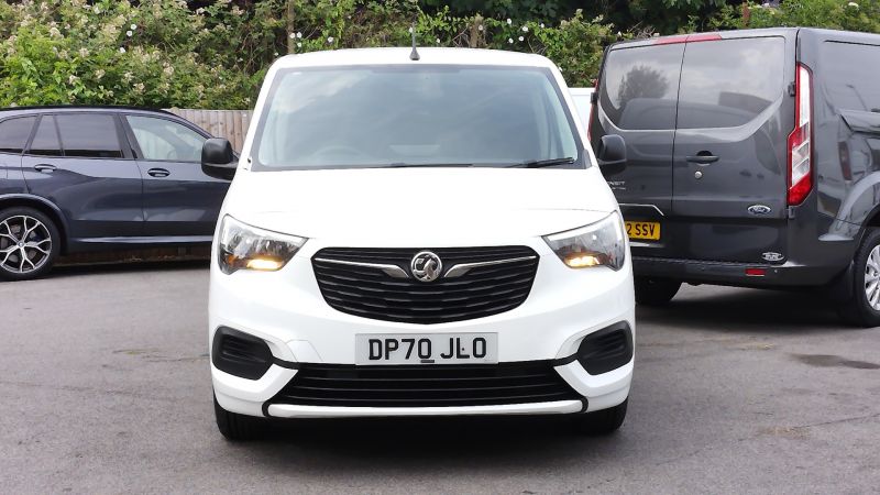 VAUXHALL COMBO 2300 SPORTIVE L1 SWB WITH AIR CONDITIONING,PARKING SENSORS,BLUETOOTH AND MORE - 2871 - 2