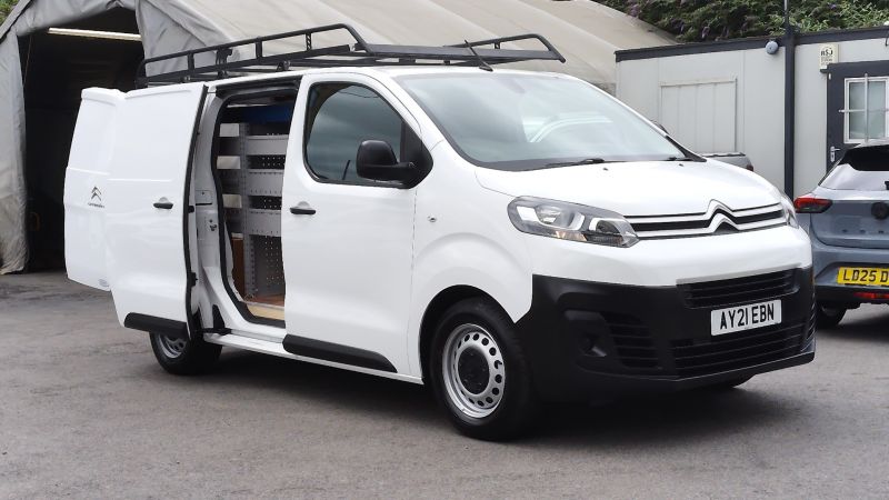CITROEN DISPATCH XS 1000 ENTERPRISE BLUEHDI WITH ONLY 49.000 MILES,AIR CONDITIONING,PARKING SENSORS,DAB RADIO,6 SPEED AND MORE - 2878 - 5