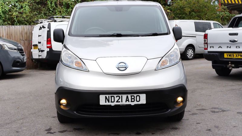 NISSAN E-NV200 TEKNA 40 KWH 109BHP IN SILVER ONLY 15.000 MILES,SAT NAV,AIR CONDITIONING,REAR CAMERA AND MORE - 2931 - 27