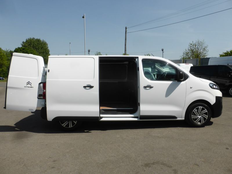 CITROEN DISPATCH M 1000 ENTERPRISE BLUEHDI WITH ONLY 41.000 MILES,AIR CONDITIONING,PARKING SENSORS,6 SPEED AND MORE *** SOLD *** - 2819 - 13