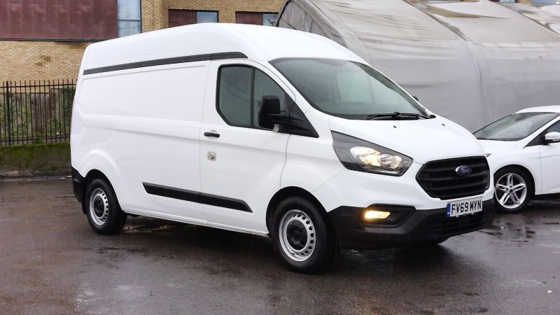 FORD TRANSIT CUSTOM 320 LEADER L2H2 LWB HIGH ROOF ONLY 63.000 MILES,AIR CONDITIONING,PARKING SENSORS AND MORE - 2965 - 4