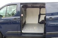 FORD TRANSIT CUSTOM 310/130 TREND L1 SWB EURO 6 IN BLUE WITH AIR CONDITIONING,SENSORS,REAR CAMERA,ELECTRIC PACK,BLUETOOTH AND MORE *** DEPOSITS TAKEN *** - 2082 - 25
