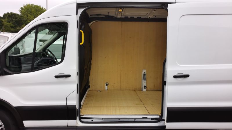 FORD TRANSIT 350 LEADER ECOBLUE L3 H2 LWB MEDIUM ROOF WITH FRONT AND REAR PARKING SENSORS,6 SPEED,DAB RADIO  AND MORE - 2902 - 20