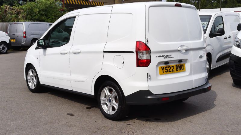 FORD TRANSIT COURIER LIMITED 1.5 TDCI WITH ONLY 46.000 MILES,SAT NAV,AIR CONDITIONING,ALLOY'S,PARKING SENSORS AND MORE - 2904 - 6