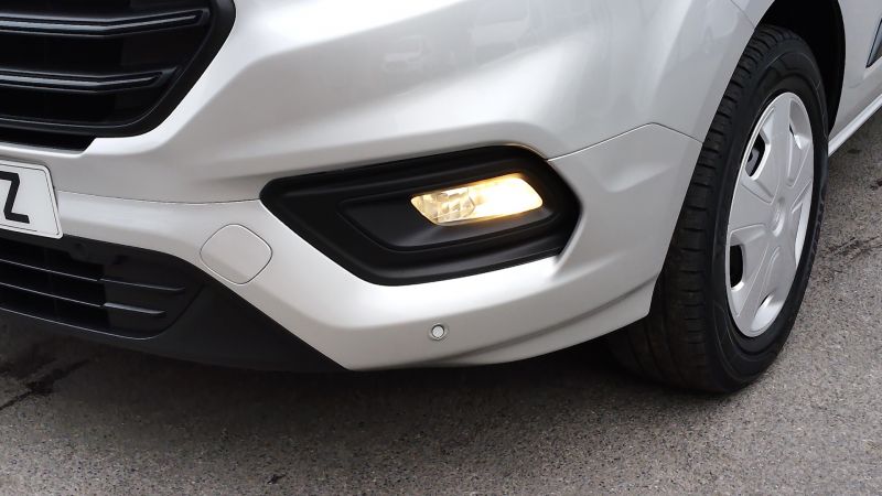FORD TRANSIT CUSTOM 320 TREND ECOBLUE L1H2 SWB HIGH ROOF IN SILVER WITH AIR CONDITIONING,PARKING SENSORS AND MORE - 2863 - 18