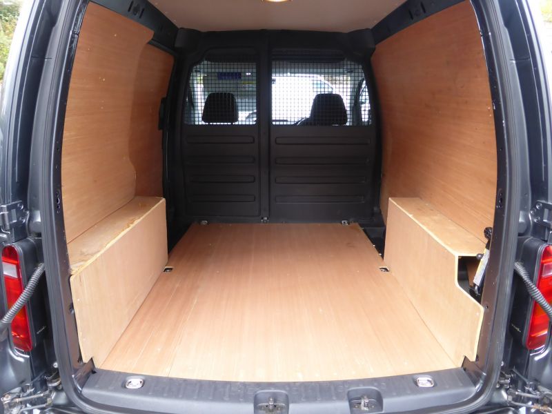 VOLKSWAGEN CADDY C20 TDI TRENDLINE SWB IN GREY WITH AIR CONDITIONING,PARKING SENSORS,DAB RADIO AND MORE - 2533 - 21