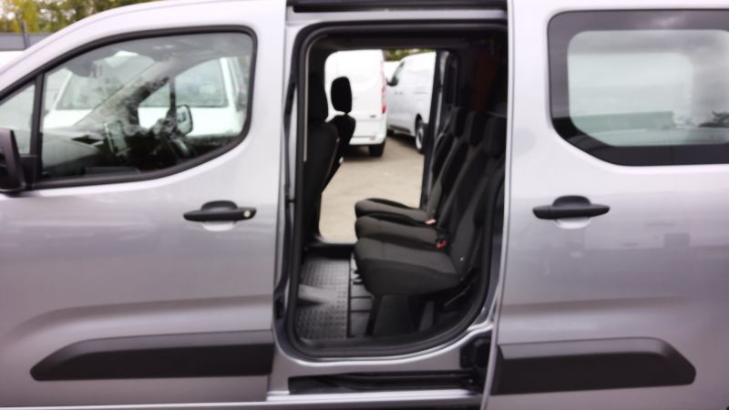 CITROEN BERLINGO 850 ENTERPRISE PRO LWB 5 SEATER DOUBLE CAB COMBI VAN,ONLY 40.000 MILES,SAT NAV,REAR CAMERA,AIR CONDITIONING,PARKING SENSORS AND MORE - 2935 - 17