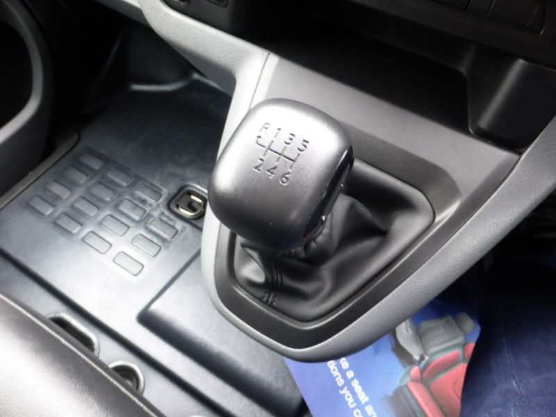 CITROEN DISPATCH M 1000 ENTERPRISE PRO 2.0 BLUEHDI WITH ONLY 36.000 MILES,AIR CONDITIONING **** SOLD **** - 2507 - 15