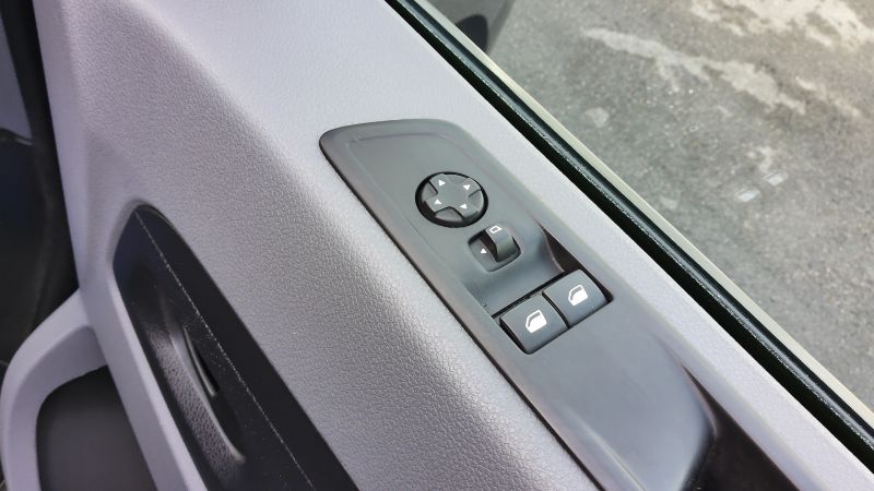 PEUGEOT EXPERT 1400 PROFESSIONAL PREMIUM L2 LWB IN GREY WITH ONLY 41.000 & 48.000 MILES,AIR CONDITIONING AND MORE - 2945 - 19