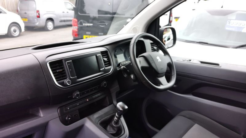 PEUGEOT EXPERT 1400 PROFESSIONAL PREMIUM 2.0 B-HDI 145PS L2 LWB IN GREY.AIR CONDITIONING,SECURITY LOCKS AND MORE - 2908 - 13