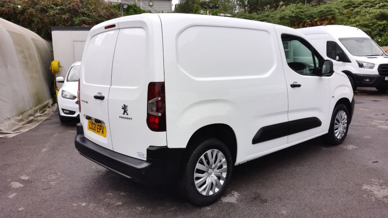 PEUGEOT PARTNER PROFESSIONAL L1 SWB WITH ONLY 37.000 MILES,AIR CONDITIONING,PARKING SENSORS AND MORE - 2892 - 6