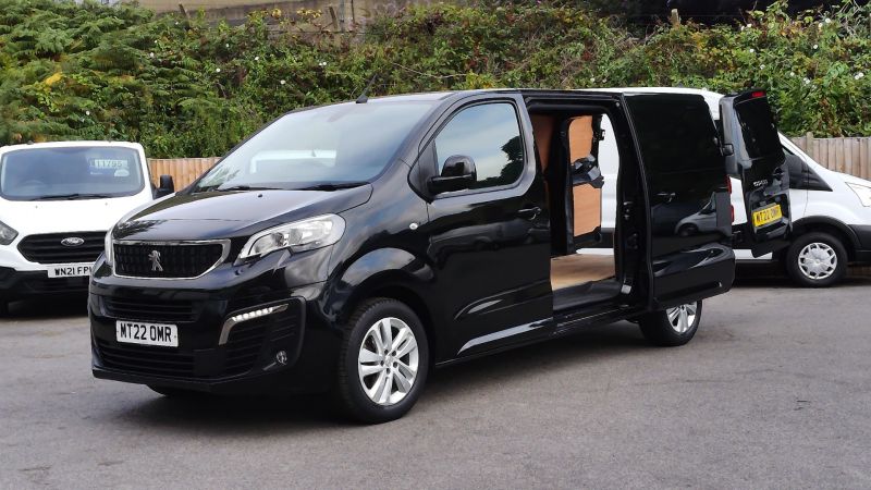 PEUGEOT EXPERT 1000 PROFESSIONAL PREMIUM L2 LWB IN BLACK ONLY 28.000 MILES,AIR CONDITIONING,ALLOY'S AND MORE - 2907 - 2