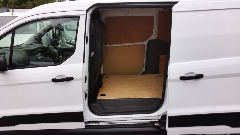 FORD TRANSIT CONNECT 210 TREND L2 LWB,1 OWNER,FULL SERVICE HISTORY.6 SPEED MANUAL AND MORE - 2856 - 17