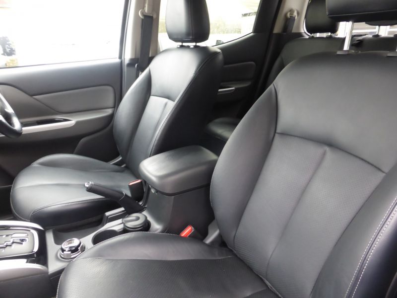 MITSUBISHI L200 2.4 DI-D 181 CHALLENGER DCB PICKUP  AUTOMATIC IN WHITE ,  ULEZ COMPLIANT , AIR CONDITIONING , LEATHER , JUST ARRIVED **** £19995 + VAT **** - 2534 - 13