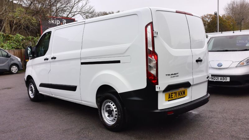 FORD TRANSIT CUSTOM 300 LEADER ECOBLUE L2 LWB WITH AIR CONDITIONING,PARKING SENSORS,6 SPEED AND MORE - 2941 - 6