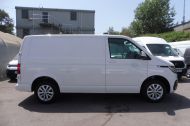 VOLKSWAGEN TRANSPORTER T28 HIGHLINE 2.0TDI 110 SWB IN WHITE WITH ONLY 18.000 MILES,AIR CONDITIONING,PARKING SENSORS,BLUETOOTH AND MORE - 2106 - 8