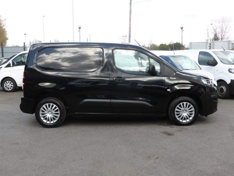CITROEN BERLINGO 650 ENTERPRISE M BLUEHDI IN BLACK WITH ONLY 54.000 MILES,AIR CONDITIONING,PARKING SENSORS AND MORE - 2629 - 8