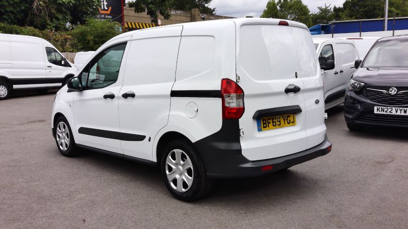 FORD TRANSIT COURIER TREND 1.5 TDCI ONLY 53.000 MILES,AIR CONDITIONING,PARK ASSIST CAMERA,PARKING SENSORS AND MORE - 2890 - 6