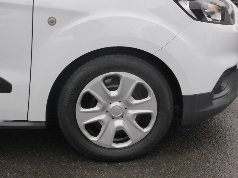 FORD TRANSIT COURIER TREND 1.5 TDCI WITH AIR CONDITIONING,6 SPEED,ELECTRIC MIRRORS,BLUETOOTH **** SOLD **** - 2514 - 18