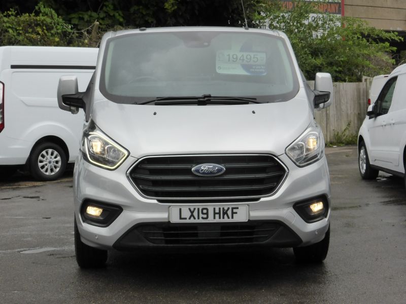 FORD TRANSIT CUSTOM 280/130 LIMITED L1 SWB IN SILVER ONLY 54.000 MILES,AIR CONDITIONING,PARKING SENSORS,REAR CAMERA AND MORE - 2477 - 23