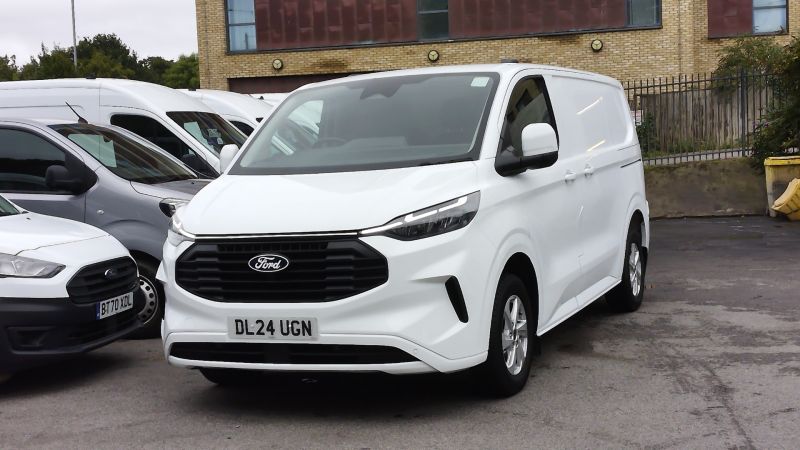 FORD TRANSIT CUSTOM 280 LIMITED L1 SWB ECOBLUE WITH ONLY 18.000 MILES,AIR CONDITIONING,HEATED SEATS AND MORE *** SOLD *** - 2916 - 23