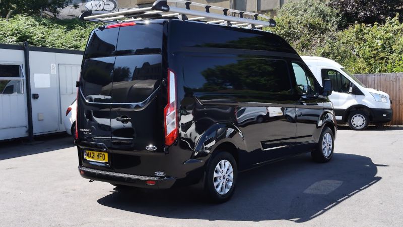 FORD TRANSIT CUSTOM 300 LIMITED L2H2 LWB HIGH ROOF IN BLACK WITH AIR CONDITIONING,PARK ASSIST CAMERA,PARKING SENSORS,HEATED SEATS AND MORE - 2875 - 5