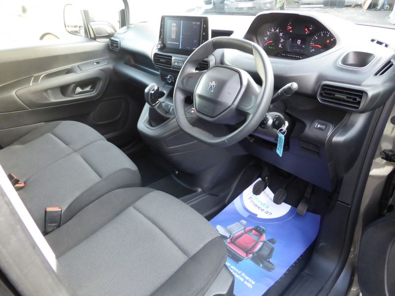PEUGEOT PARTNER 1000 PROFESSIONAL L1 SWB IN GREY WITH AIR CONDITIONING,PARKING SENSORS AND MORE - 2532 - 10