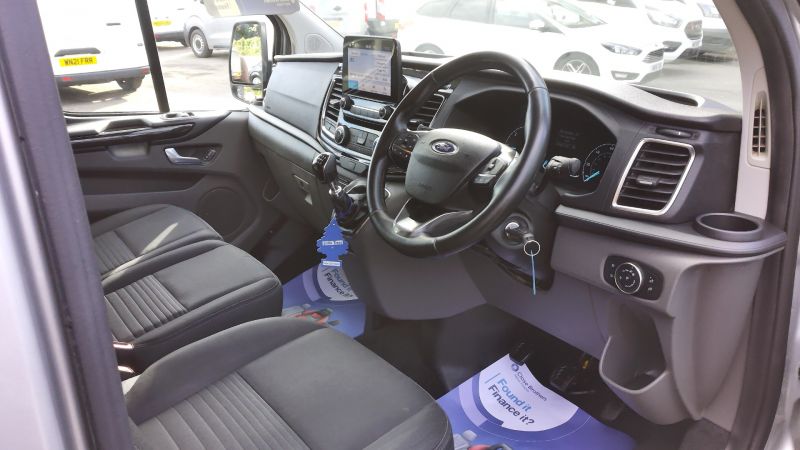 FORD TRANSIT CUSTOM 320 LIMITED L1 SWB 6 SEATER DOUBLE CAB COMBI CREW VAN WITH AIR CONDITIONING,PARKING SENSORS,ALLOYS,HEATED SEATS AND MORE *** DEPOSIT TAKEN *** - 2914 - 14