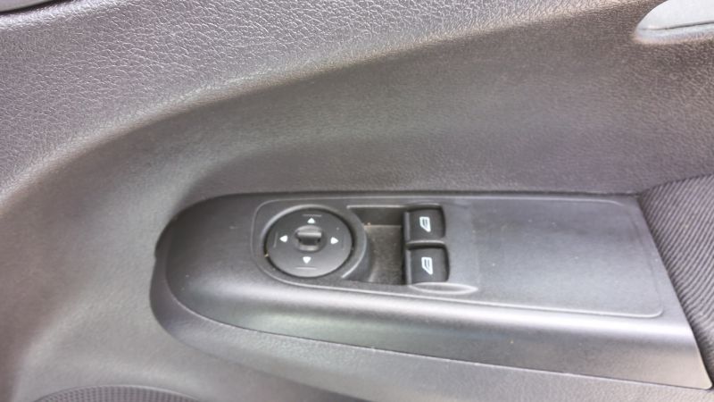 FORD TRANSIT COURIER TREND 1.5 TDCI WITH AIR CONDITIONING,6 SPEED,ELECTRIC MIRRORS,BLUETOOTH AND MORE - 2915 - 14