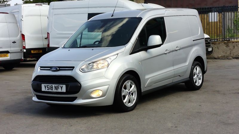 FORD TRANSIT CONNECT 200 LIMITED L1 SWB IN SILVER WITH ONLY 53.000 MILES,AIR CONDITIONING,PARKING SENSORS AND MORE - 2866 - 23