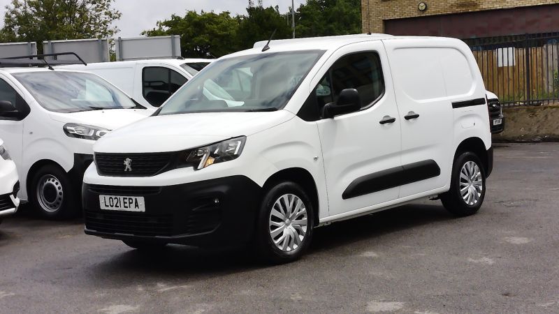 PEUGEOT PARTNER PROFESSIONAL L1 SWB WITH ONLY 37.000 MILES,AIR CONDITIONING,PARKING SENSORS AND MORE - 2892 - 2