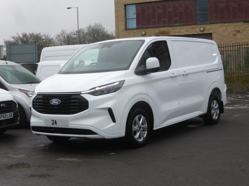 FORD TRANSIT CUSTOM 280 LIMITED L1 SWB ECOBLUE WITH ONLY 18.000 MILES,AIR CONDITIONING,HEATED SEATS AND MORE - 2916 - 3
